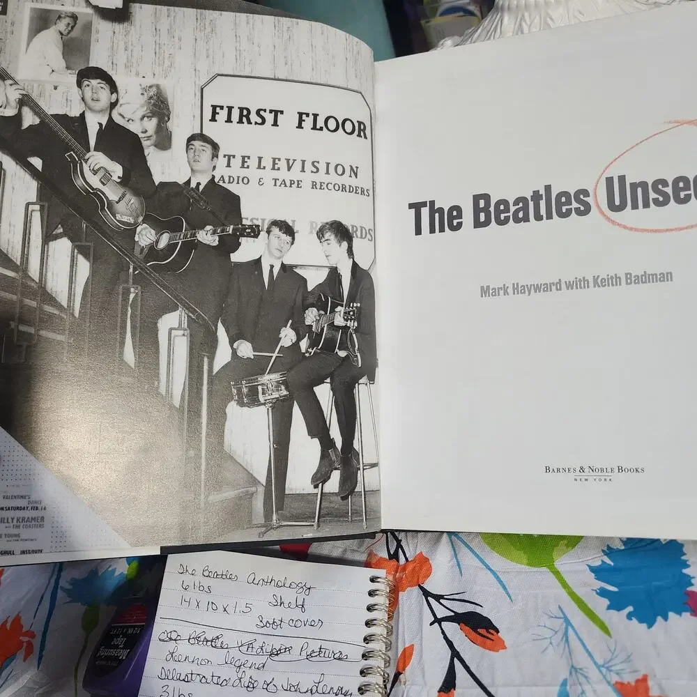 The Beatles Unseen. Behind the Scenes with the Beatles Mark Haywa